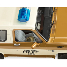 MAQUETA STRANGER THINGS Chevrolet K5 Policia 1:25 (Pintura/Pegamento)