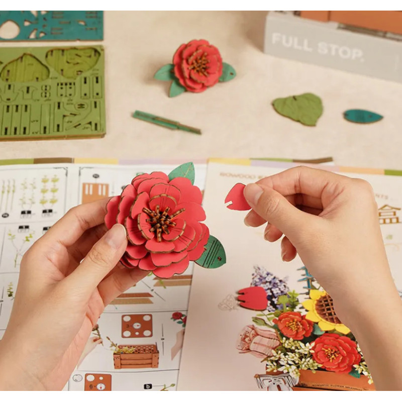 MAQUETA CAJA MADERA CON FLORES